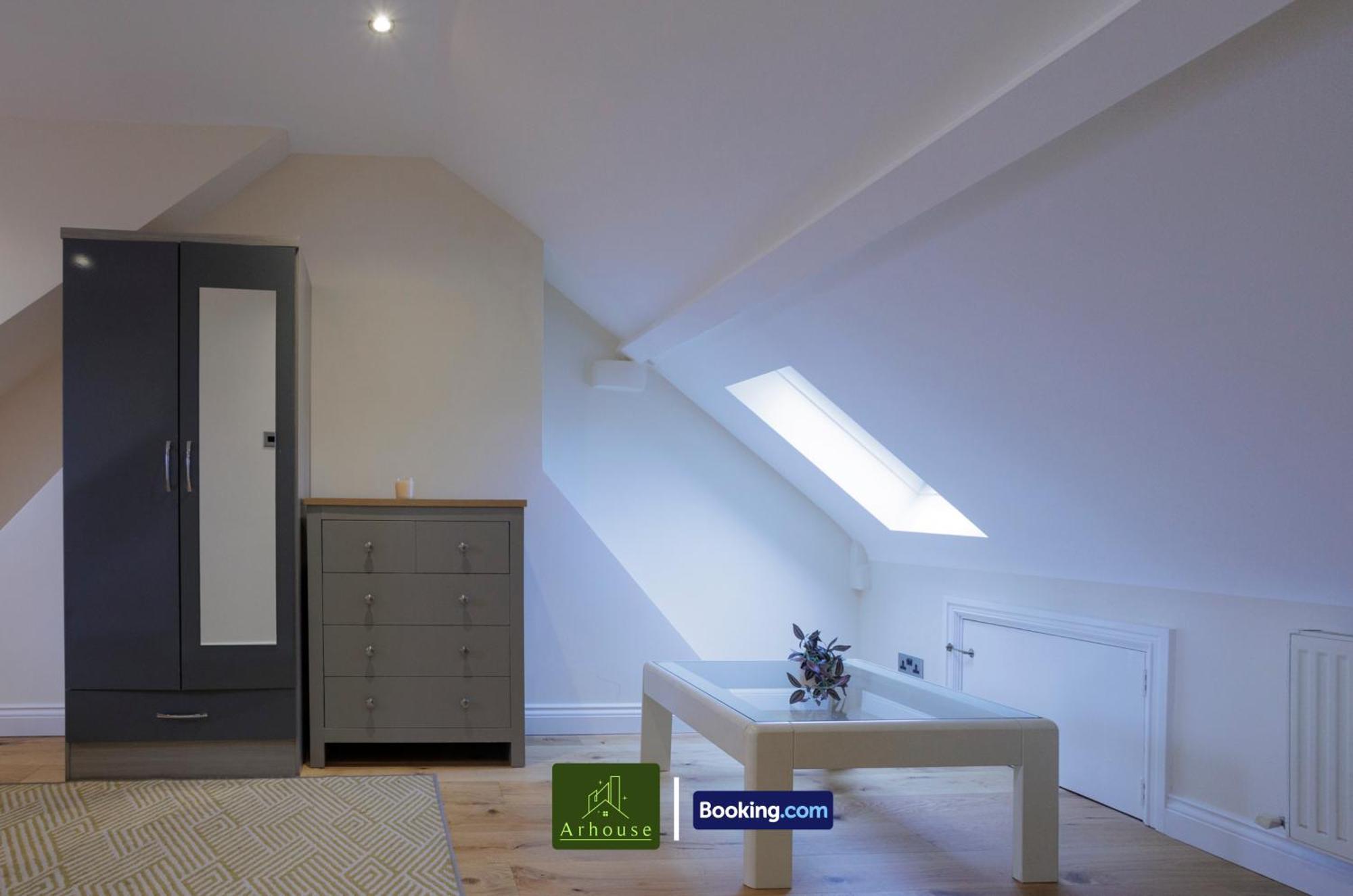 3 Bedroom By Arhouse Short Lets & Serviced Kensal Rise With Free Wifi & Free Parking Appartement Londres